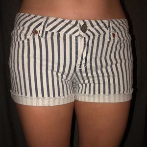 STRIPED SHORTS